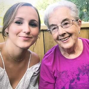 Meet your Posher, Jocelyn